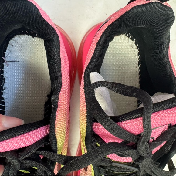 Nike Air Max 720 Pink Blast Atomic Green Sneakers Women’s Size 8.5 - Picture 5 of 6
